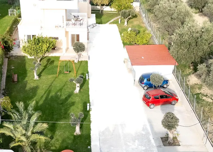 Chelidonia 別荘 アファンドウ