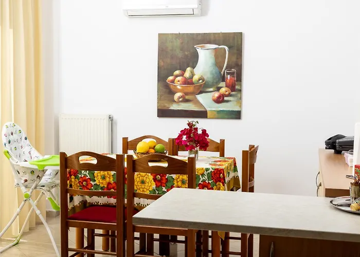 別荘 Chelidonia アファンドウ